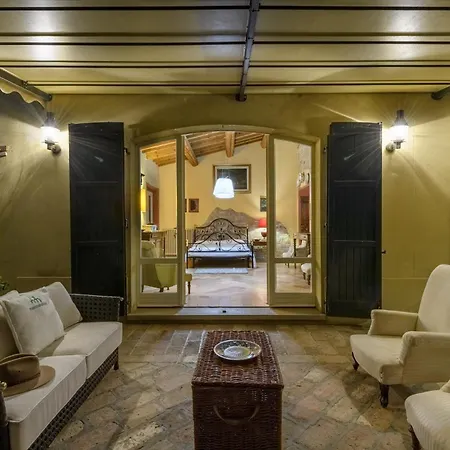 Villa Emily 10 By Marche